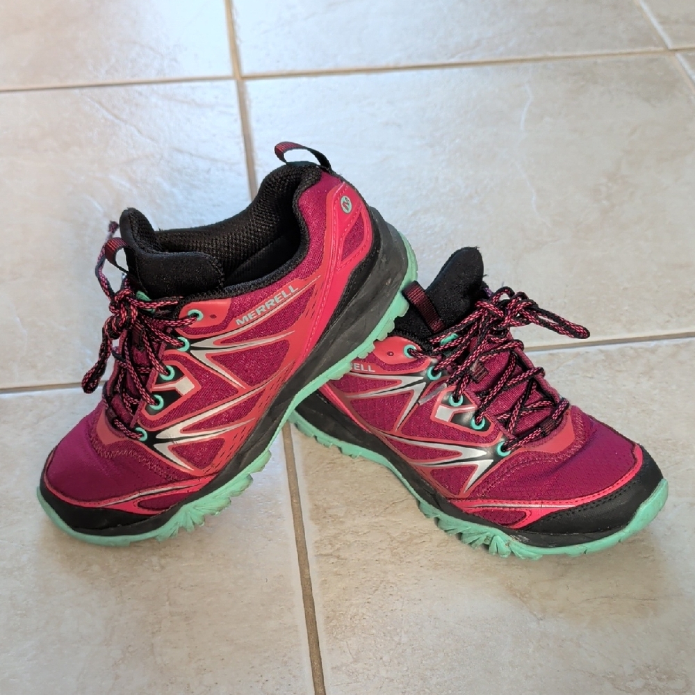Merrell Girls Size 6.5 Fuchsia and Mint Trail Sneakers , Hiking Shoes